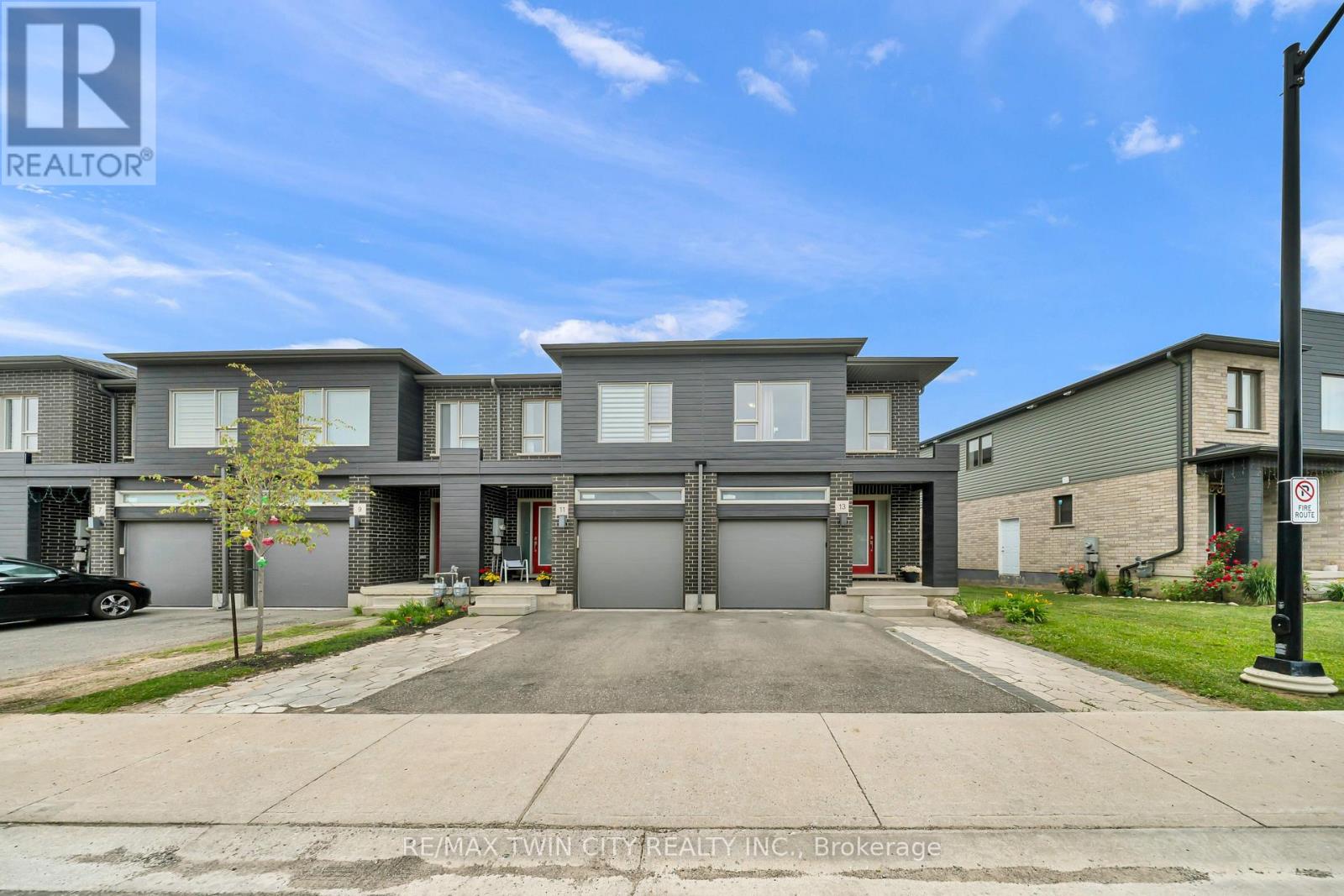 13 PONY WAY, Kitchener, Ontario