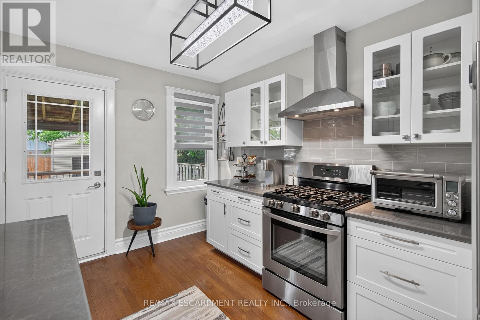 55 Cameron Avenue N, Hamilton, Ontario  L8H 4Z1 - Photo 8 - X13490826