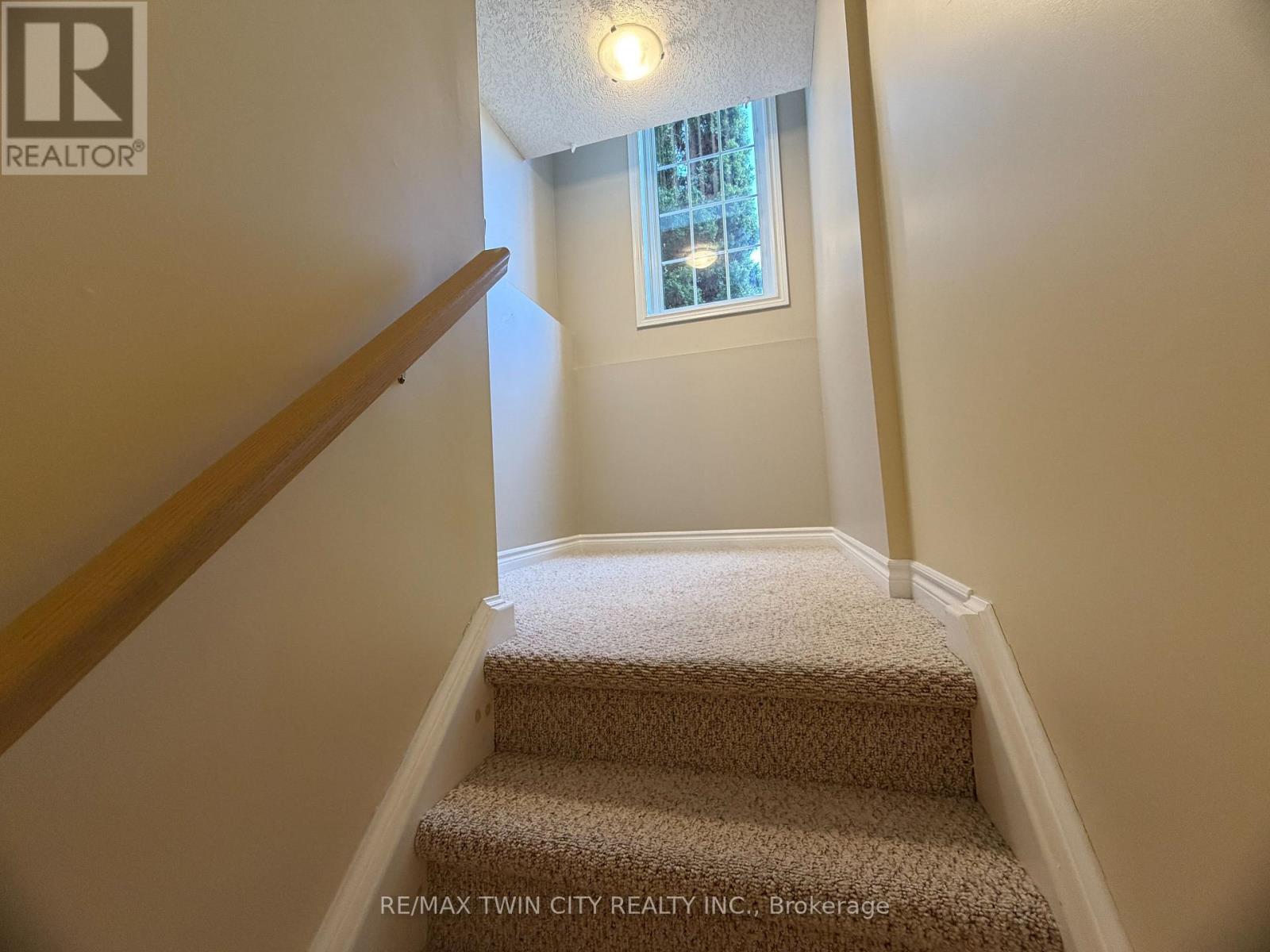 457 Dansbury Drive, Waterloo, Ontario  N2K 4K5 - Photo 14 - X13490840