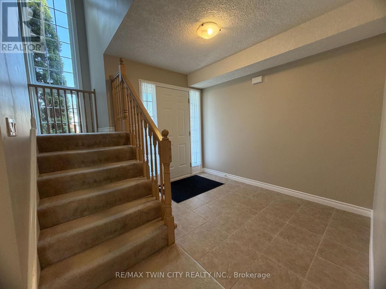457 Dansbury Drive, Waterloo, Ontario  N2K 4K5 - Photo 19 - X13490840