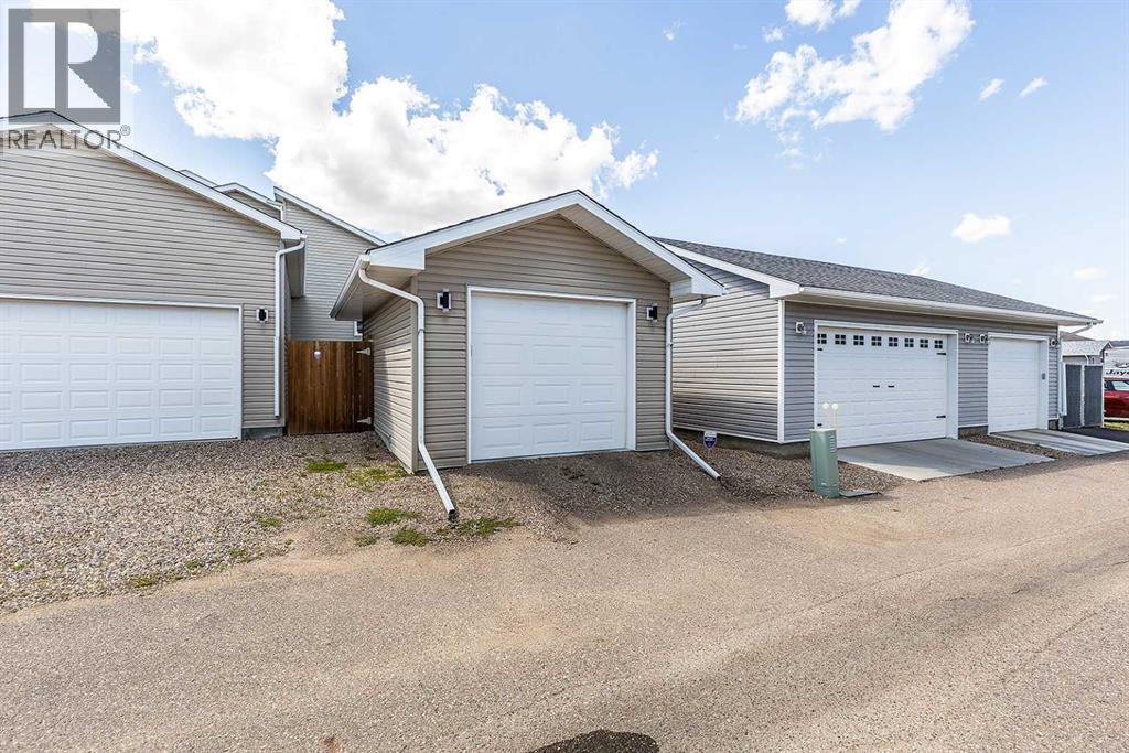 111 Somerside Road SE, Medicine Hat, Alberta  T1B 0N4 - Photo 49 - A2324072