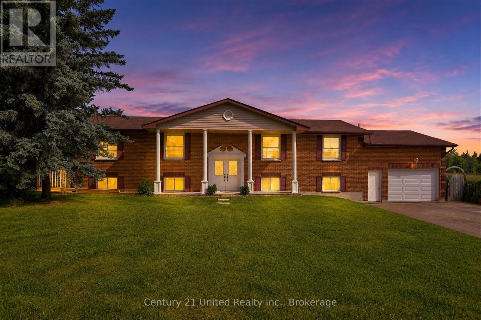 850 Listowel Line, Selwyn, Ontario  K0L 1T0 - Photo 1 - X13490880