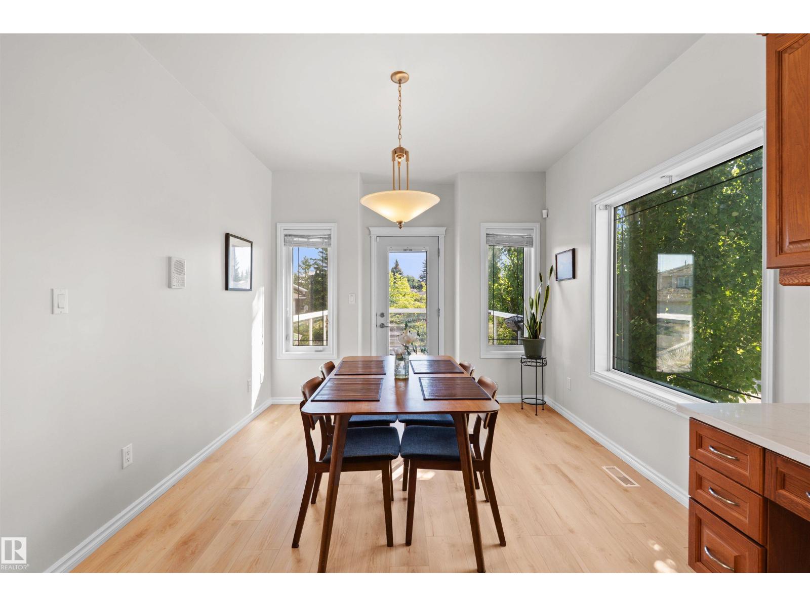 922 Wallbridge Pl NW, Edmonton, Alberta  T6M 2L8 - Photo 6 - E4495659