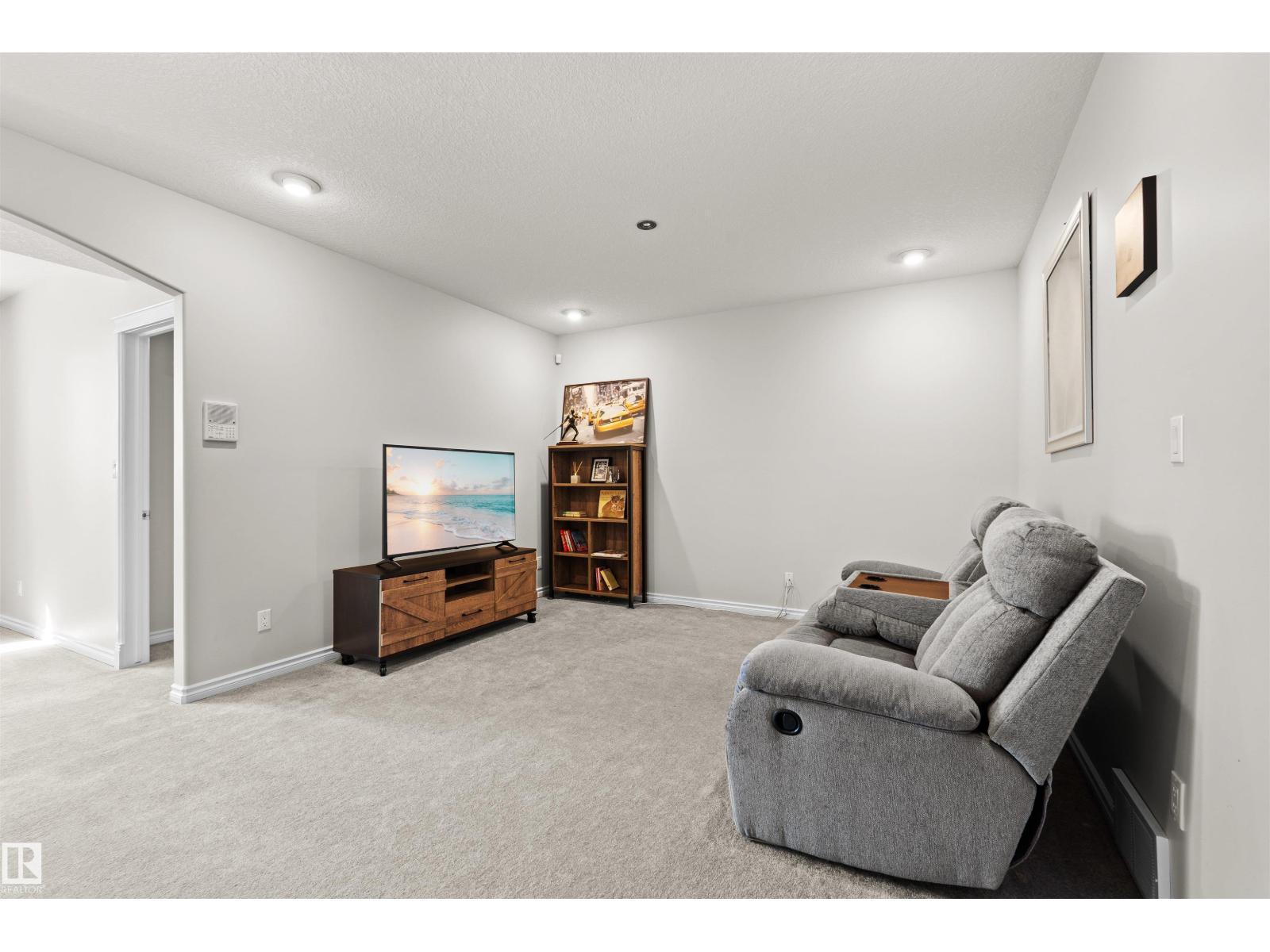 922 Wallbridge Pl NW, Edmonton, Alberta  T6M 2L8 - Photo 39 - E4495659