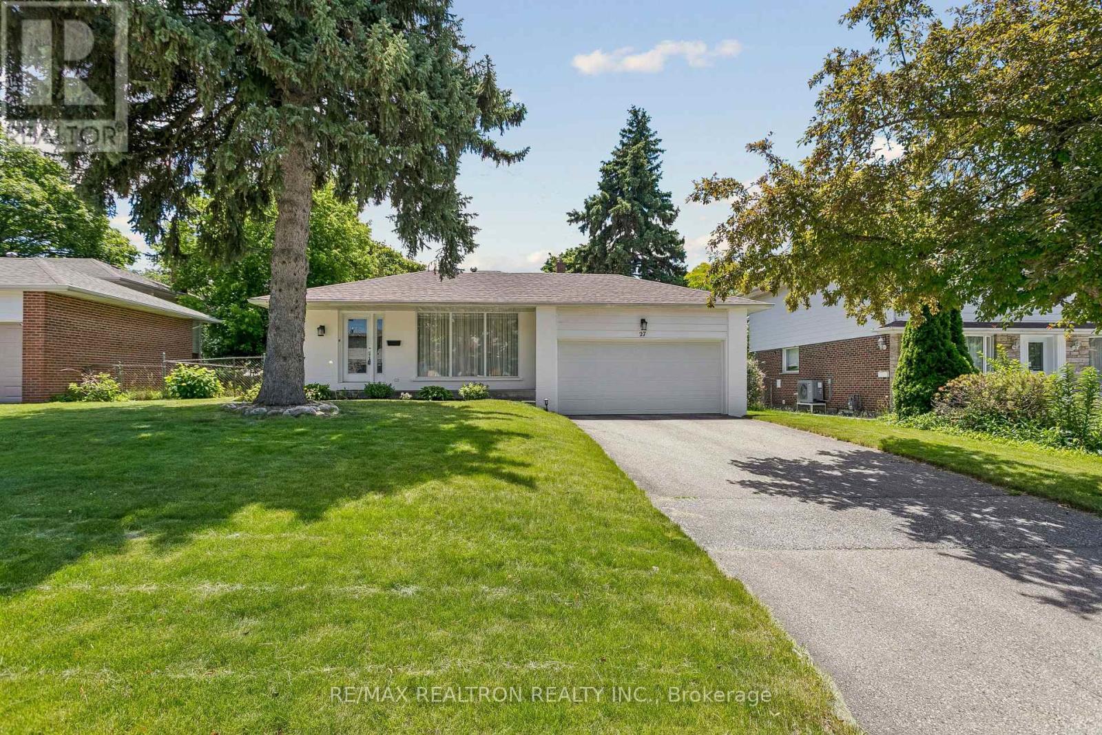 27 Elfindale Crescent, Toronto, Ontario  M2J 1B6 - Photo 2 - C13490162
