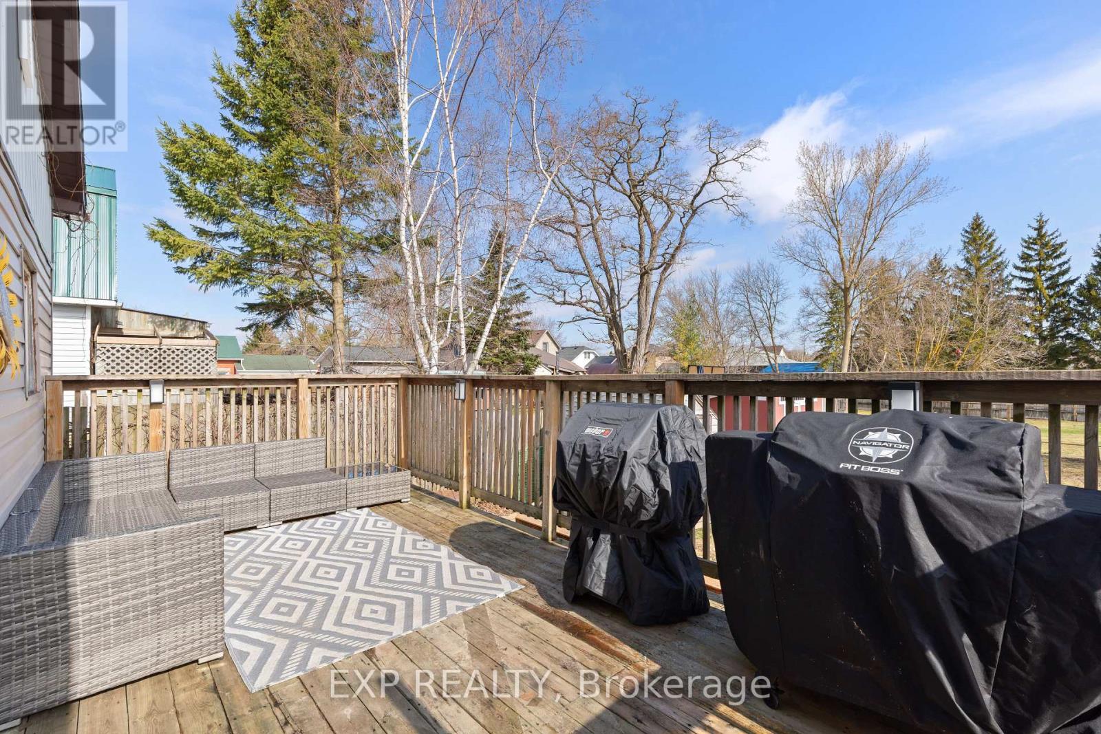 61 Queen Street, Huron East (Brussels), Ontario  N0G 1H0 - Photo 23 - X12970106