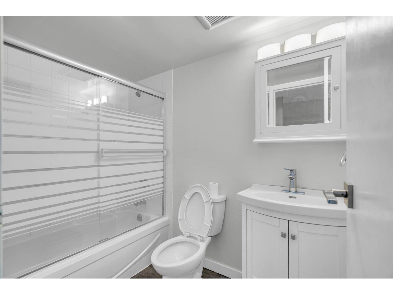 13335 70b Avenue, Surrey, British Columbia  V3W 7Z3 - Photo 15 - R3138586