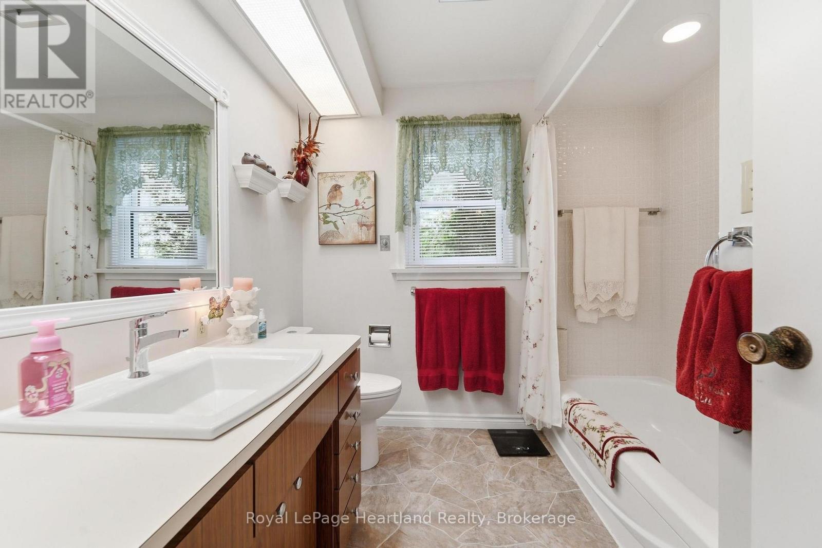 82858 London Road, Central Huron, Ontario  N0M 1H0 - Photo 20 - X13490950