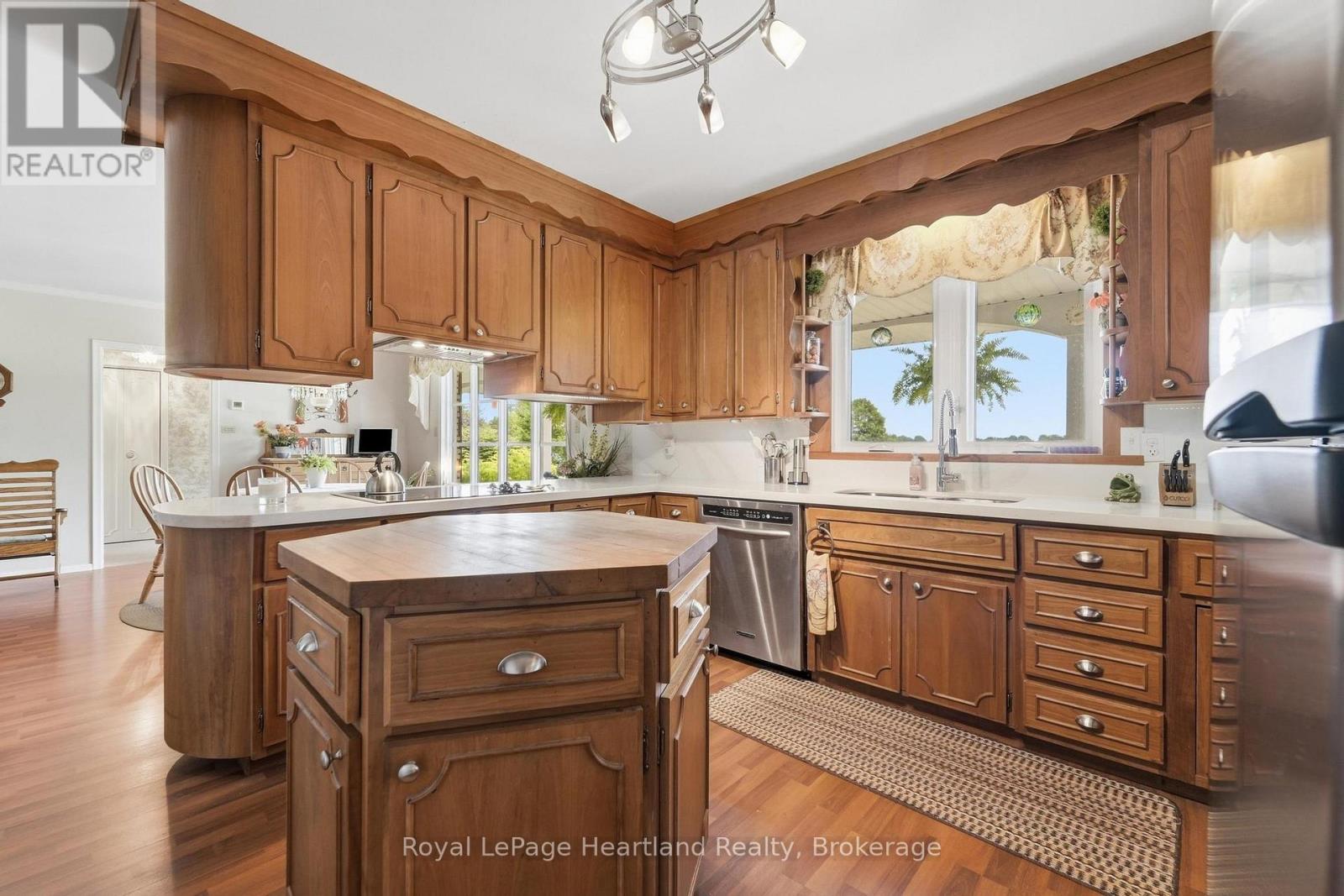 82858 London Road, Central Huron, Ontario  N0M 1H0 - Photo 5 - X13490950