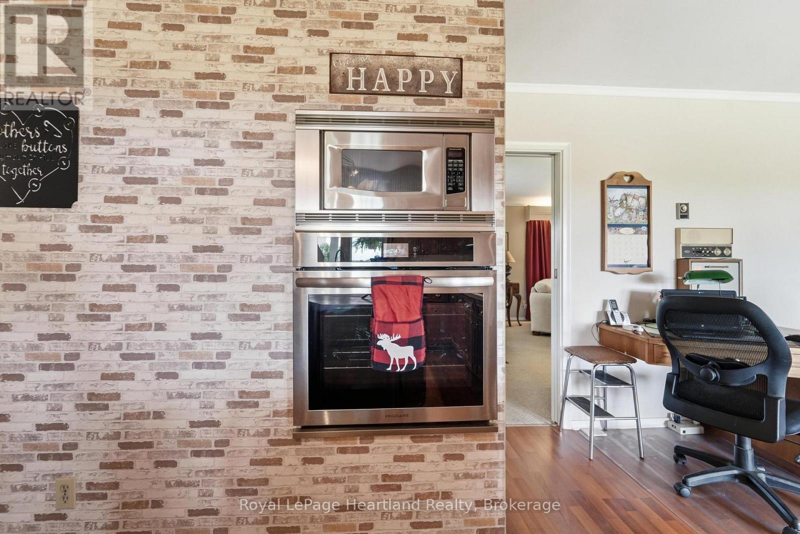 82858 London Road, Central Huron, Ontario  N0M 1H0 - Photo 7 - X13490950