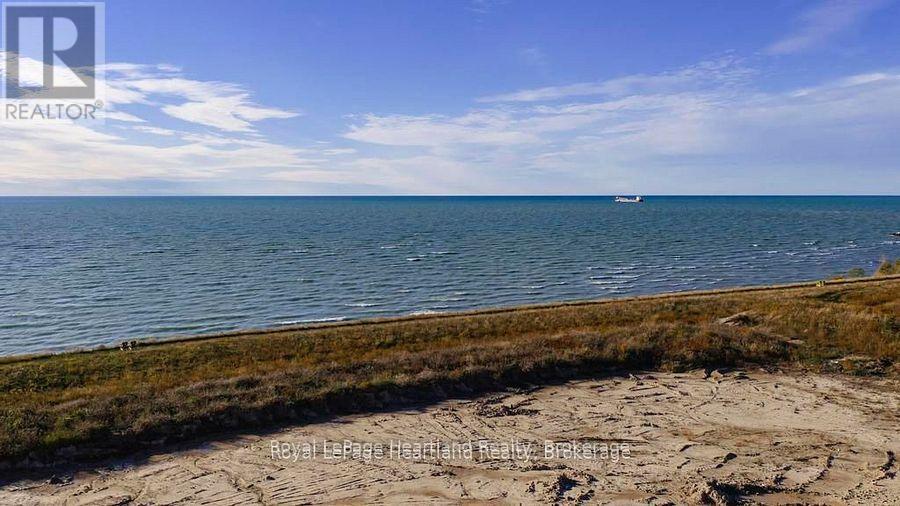 472 COAST DRIVE, Goderich, Ontario