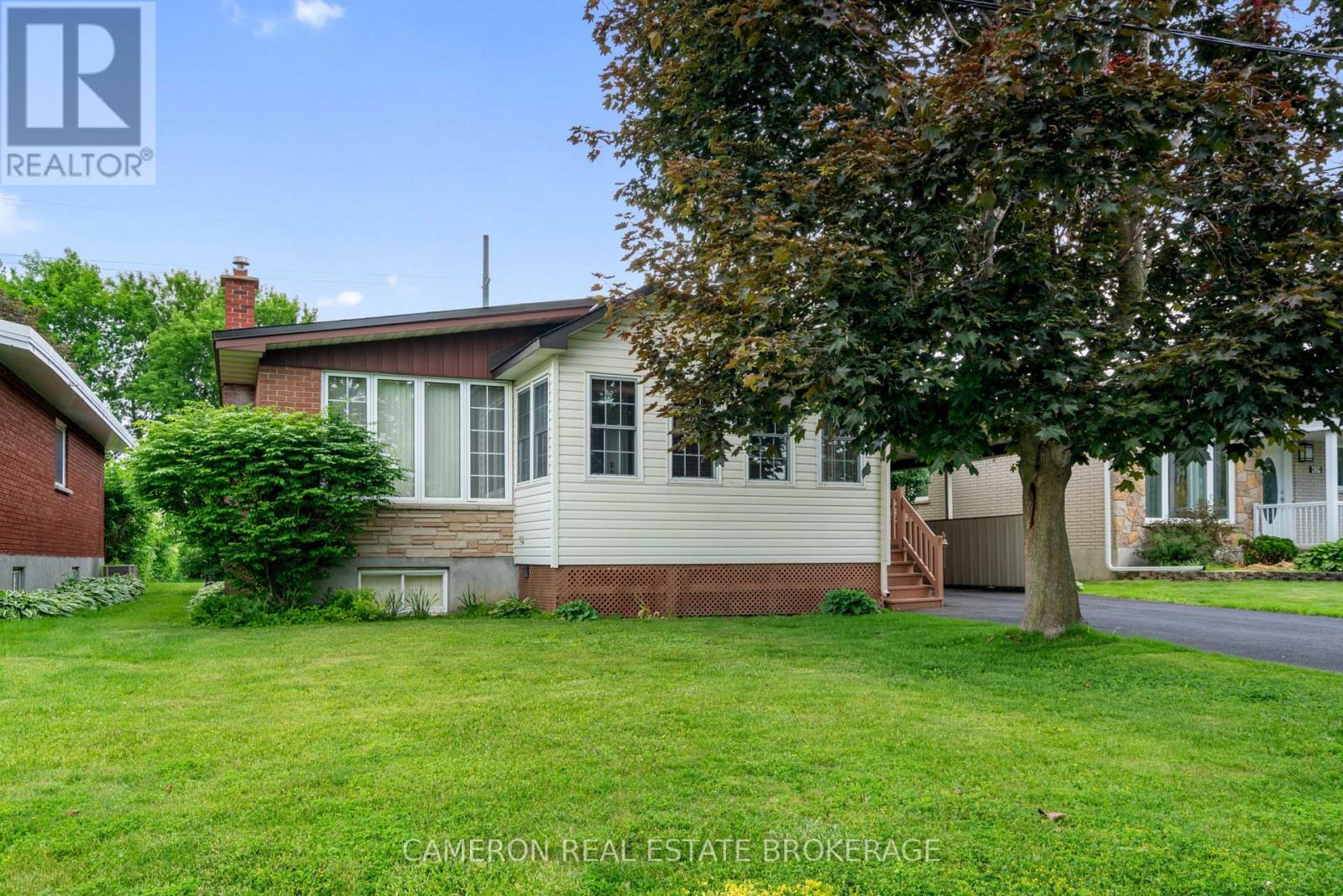 425 DANIS AVENUE, Cornwall, Ontario