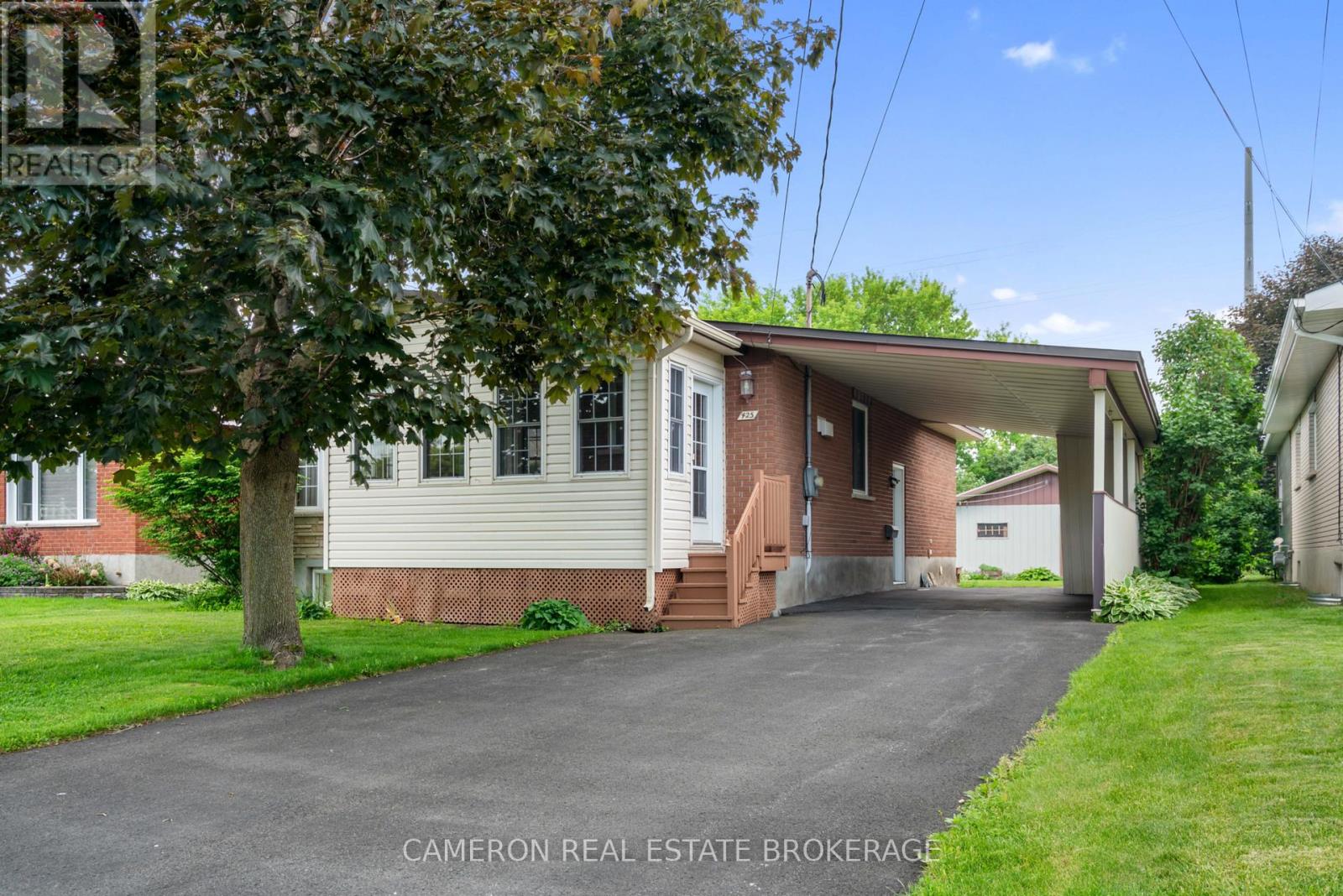 425 Danis Avenue, Cornwall, Ontario  K6H 5G2 - Photo 2 - X13490884