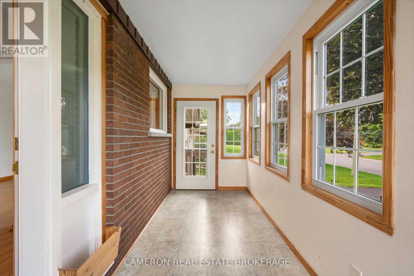 425 Danis Avenue, Cornwall, Ontario  K6H 5G2 - Photo 3 - X13490884