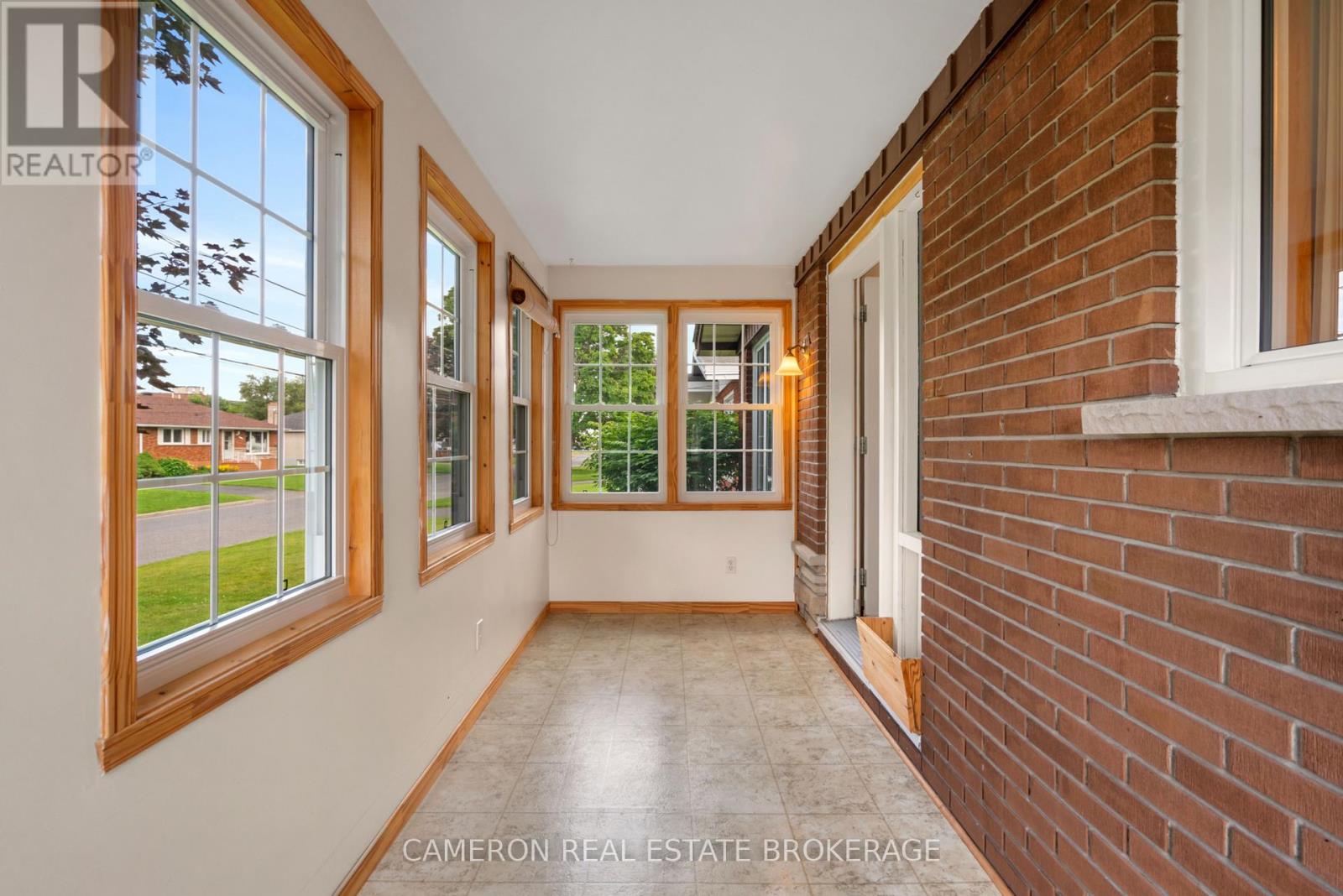 425 Danis Avenue, Cornwall, Ontario  K6H 5G2 - Photo 4 - X13490884