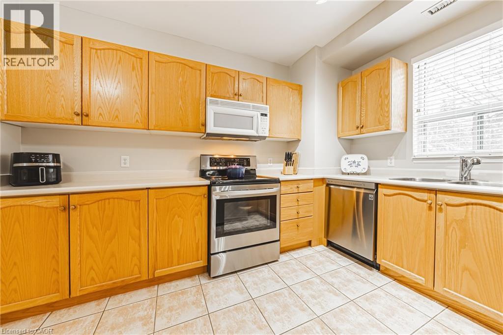 2075 Amherst Heights Drive Unit# 103, Burlington, Ontario  L7P 5B8 - Photo 7 - 40842716