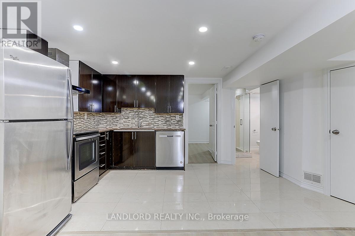 Lower - 3271 Chokecherry Crescent, Mississauga, Ontario  L5L 1B1 - Photo 11 - W13490910