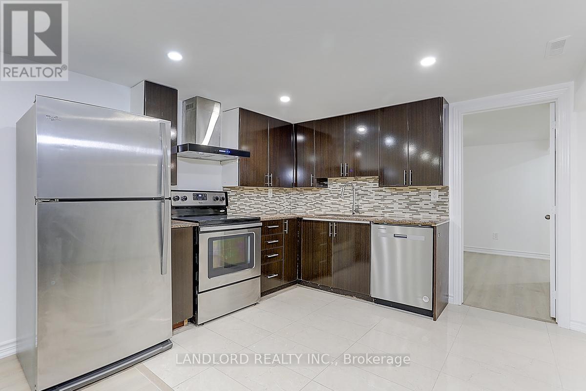 Lower - 3271 Chokecherry Crescent, Mississauga, Ontario  L5L 1B1 - Photo 12 - W13490910