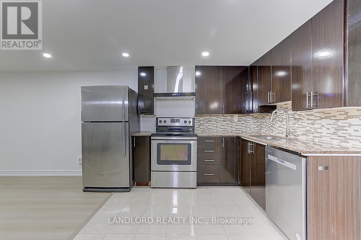 Lower - 3271 Chokecherry Crescent, Mississauga, Ontario  L5L 1B1 - Photo 9 - W13490910