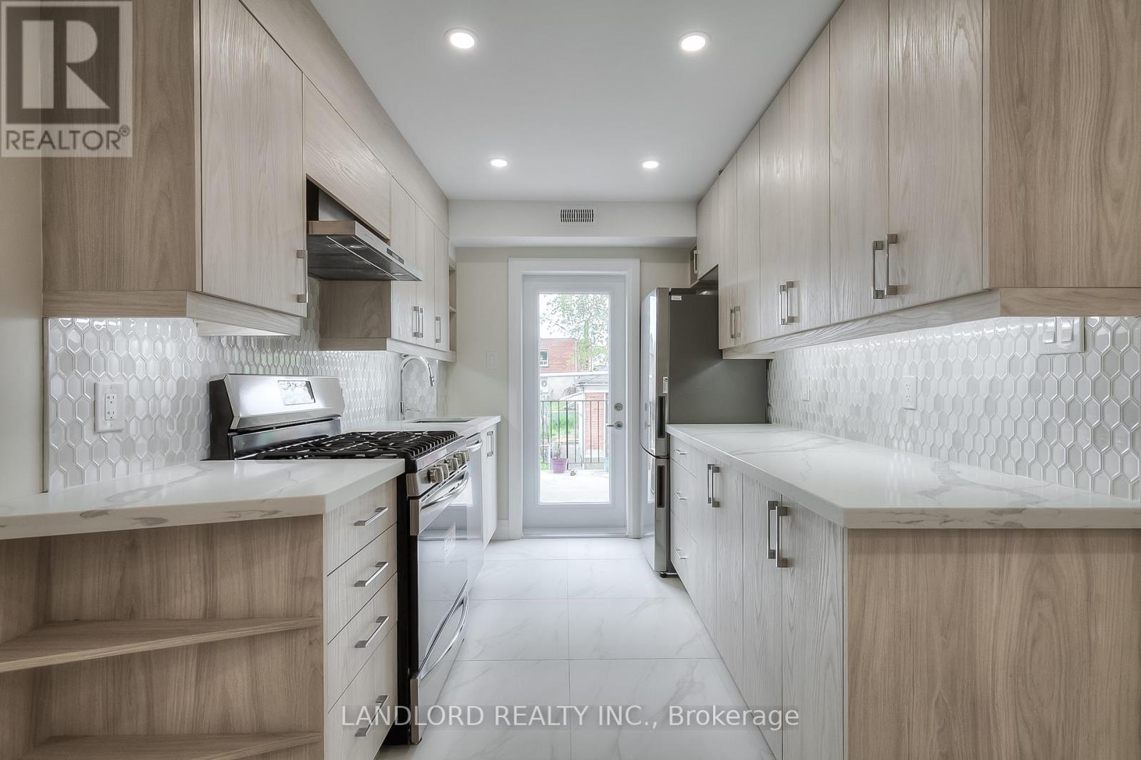 Main - 36 Yore Road, Toronto, Ontario  M6M 1W5 - Photo 1 - W13490916
