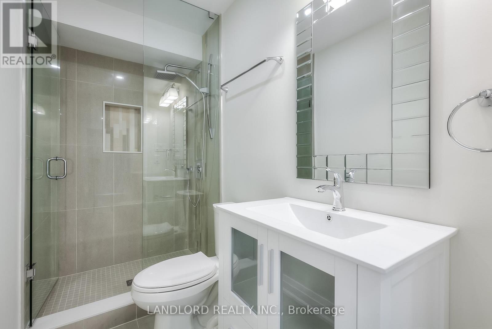 Main - 36 Yore Road, Toronto, Ontario  M6M 1W5 - Photo 12 - W13490916