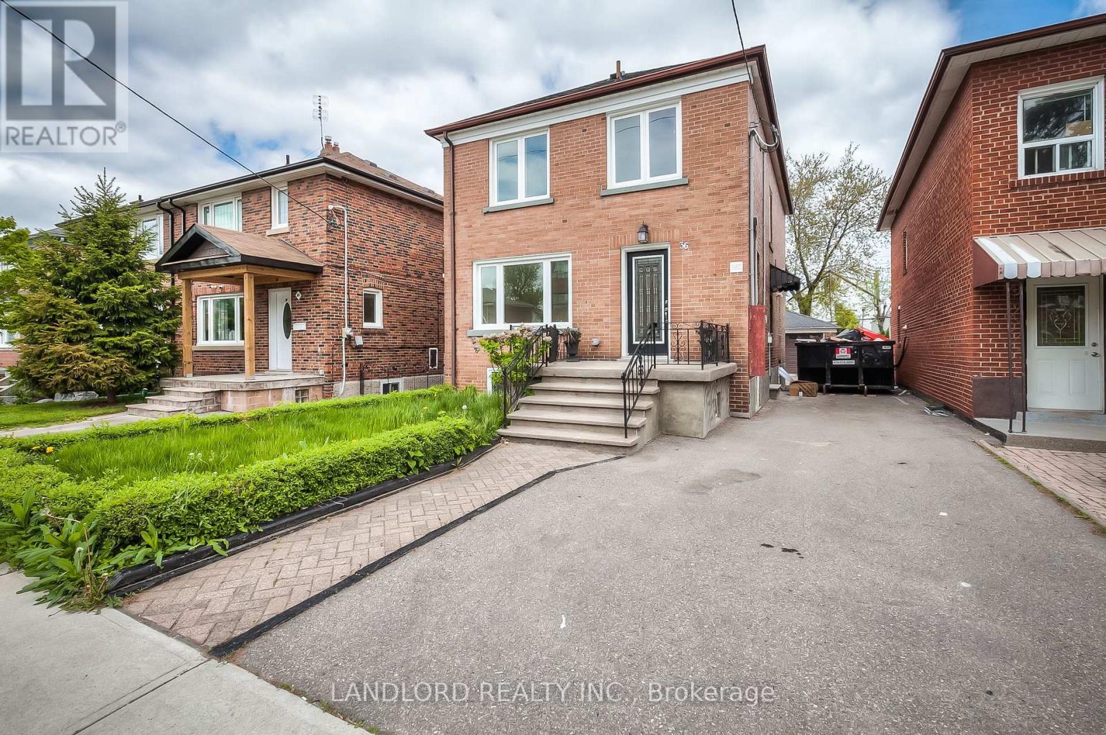 Main - 36 Yore Road, Toronto, Ontario  M6M 1W5 - Photo 15 - W13490916