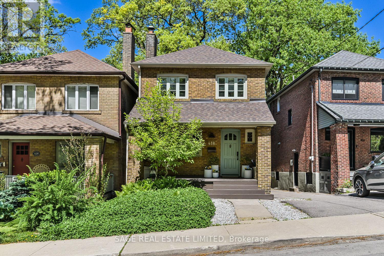 418 Glenlake Avenue, Toronto, Ontario  M6P 1G7 - Photo 1 - W13490920