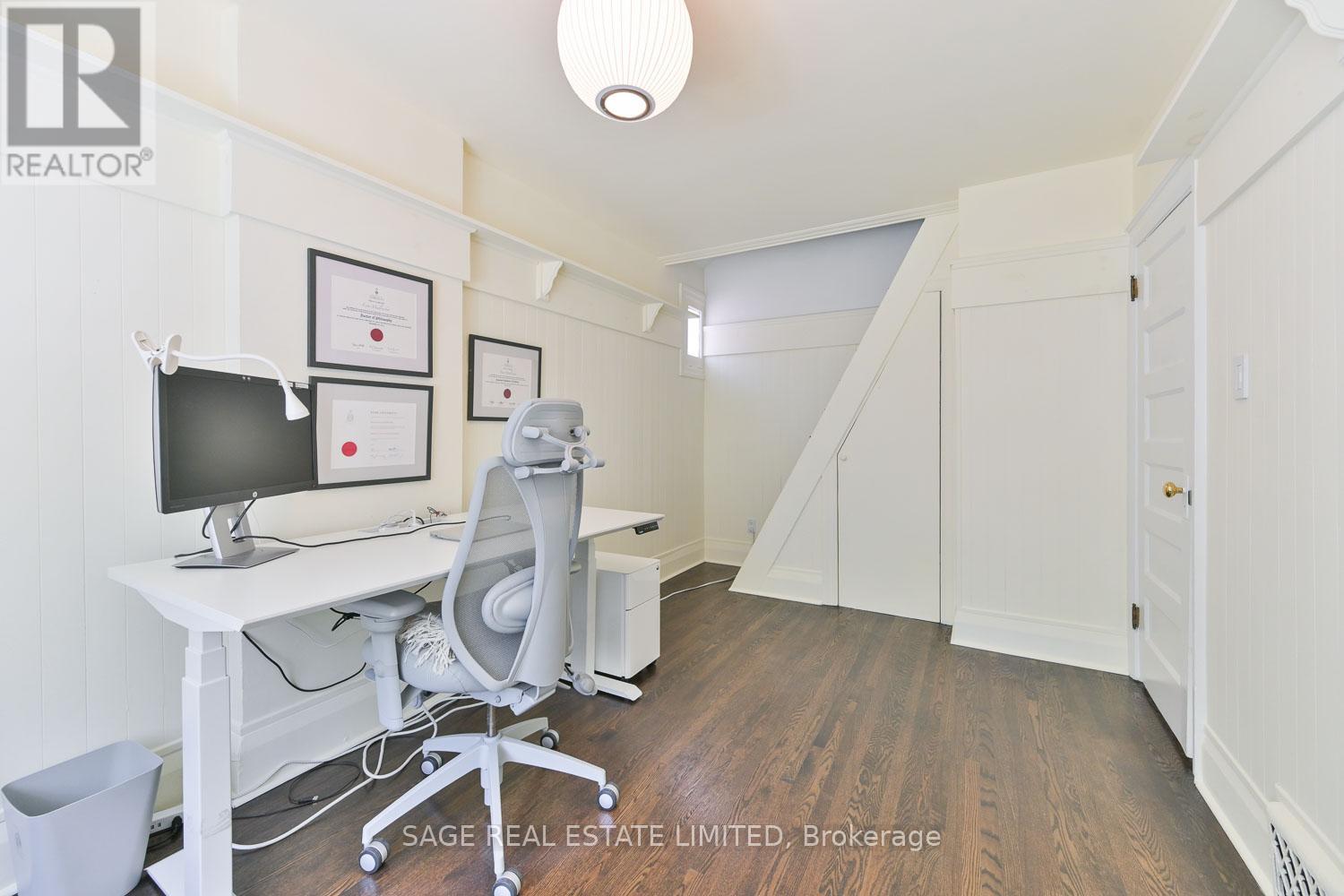 418 Glenlake Avenue, Toronto, Ontario  M6P 1G7 - Photo 17 - W13490920