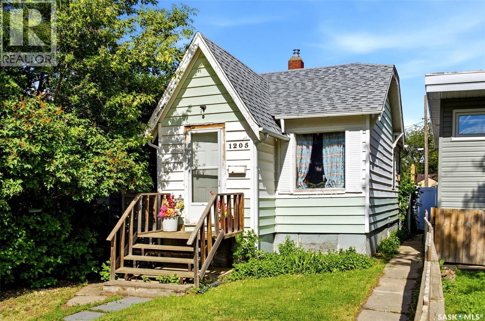 1205 McTavish STREET, Regina, Saskatchewan