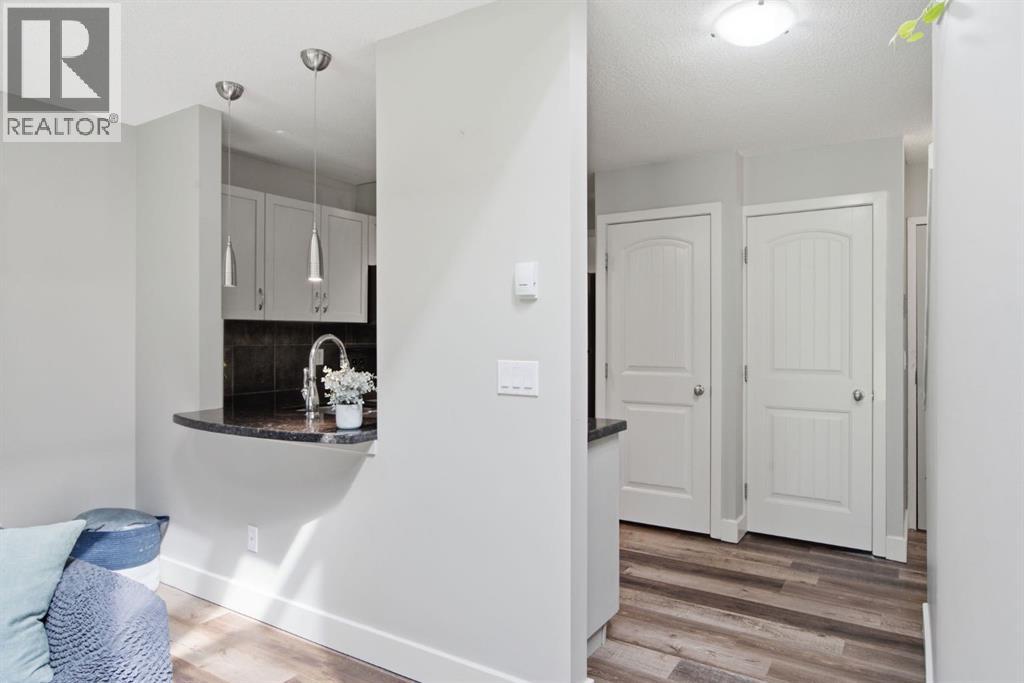10, 215 Village Terrace Sw, Calgary, Alberta  T3H 2L4 - Photo 24 - A2323744