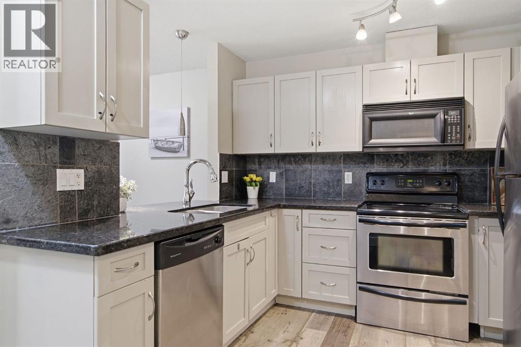 10, 215 Village Terrace Sw, Calgary, Alberta  T3H 2L4 - Photo 7 - A2323744