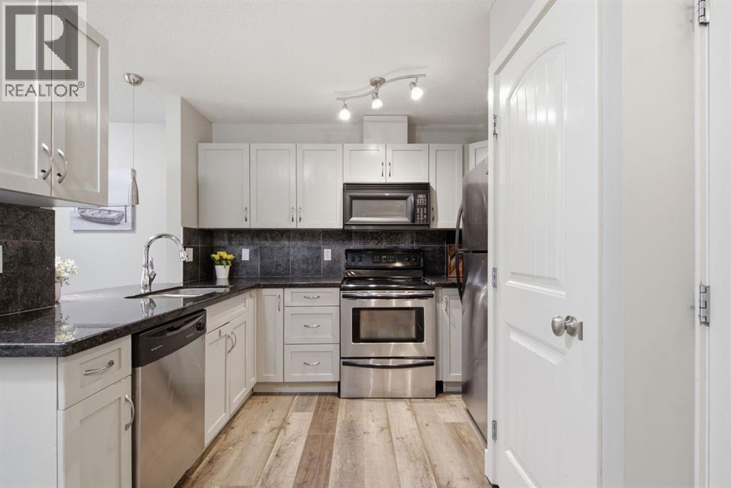 10, 215 Village Terrace Sw, Calgary, Alberta  T3H 2L4 - Photo 8 - A2323744