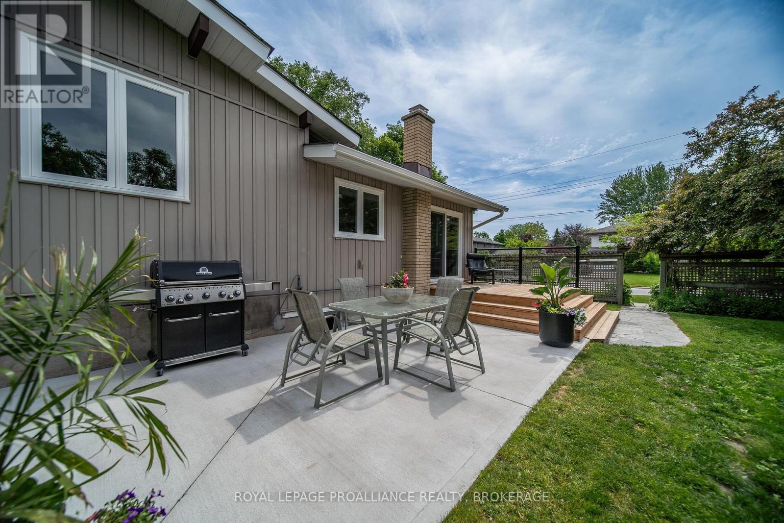 34 Keller Drive, Belleville, Ontario  K8P 4B4 - Photo 41 - X13491014