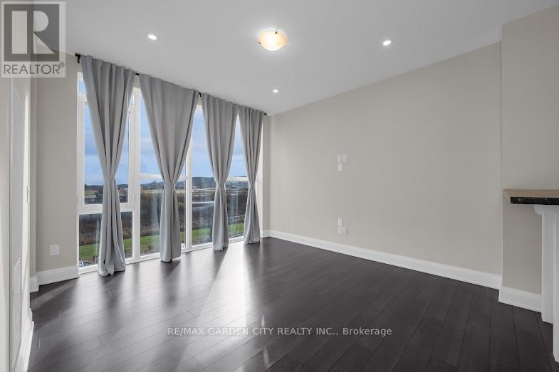 320 - 16 Concord Place, Grimsby, Ontario  L3M 0J1 - Photo 5 - X13490930