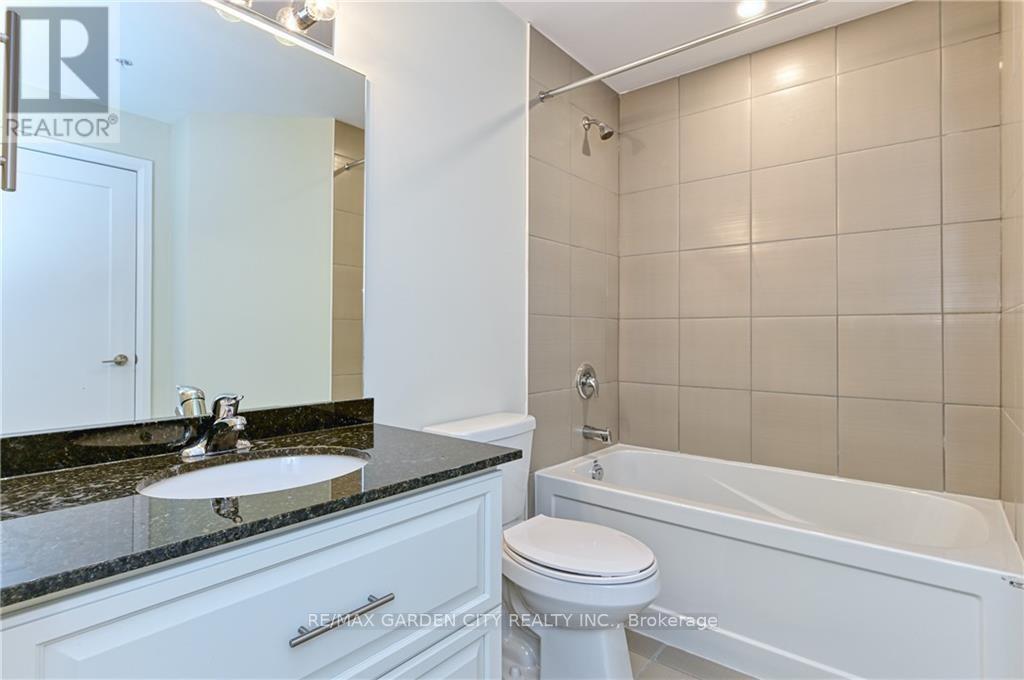 320 - 16 Concord Place, Grimsby, Ontario  L3M 0J1 - Photo 8 - X13490930