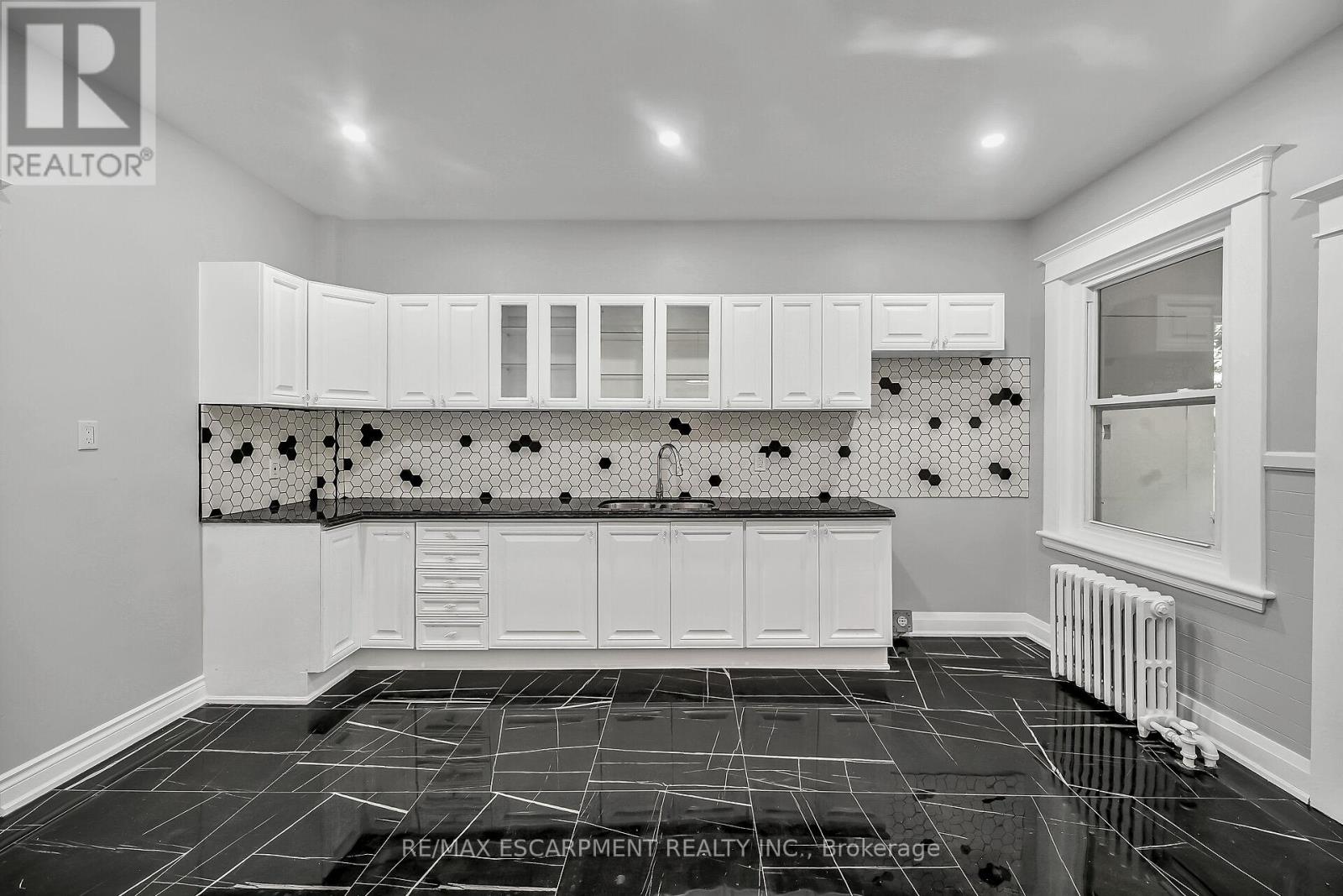 172 Sherman Avenue S, Hamilton, Ontario  L8M 2P9 - Photo 13 - X13490992