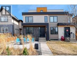 2418 24A Street SW, Calgary, Alberta
