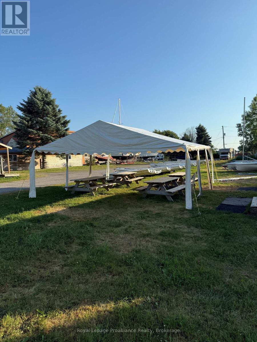 00 County Road 8, Prince Edward County, Ontario  K0K 2T0 - Photo 11 - X13491214