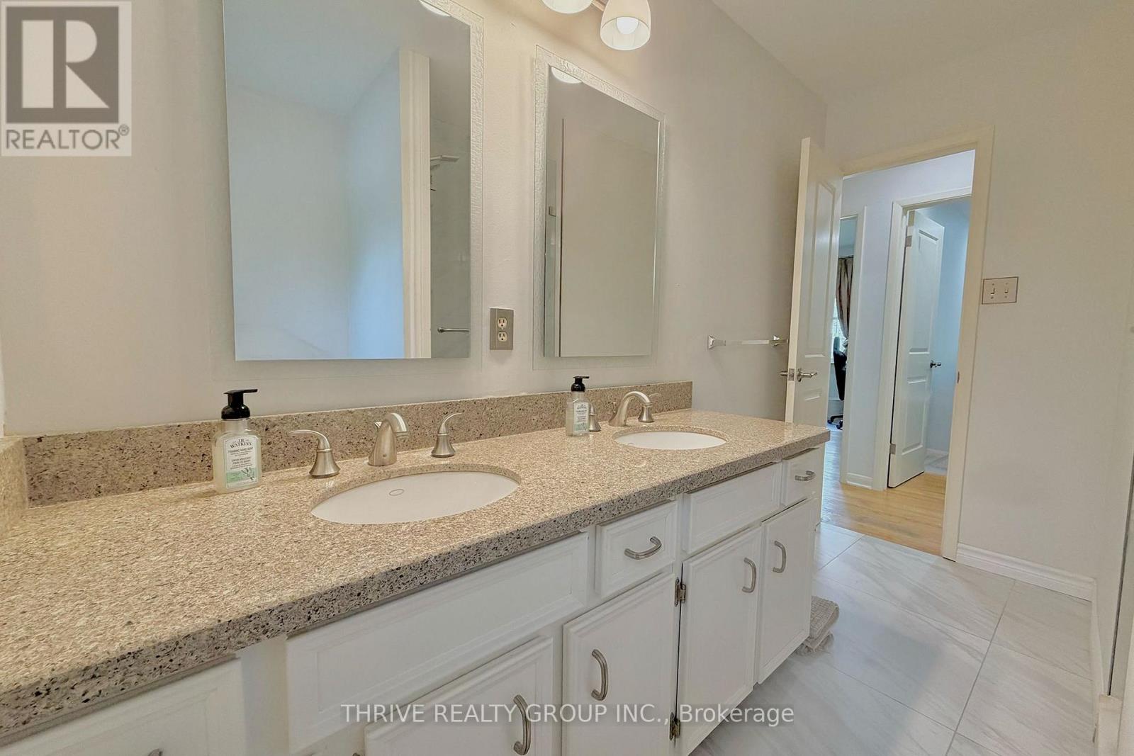 Upper - 1449 Glenora Drive, London North, Ontario  N5X 1V3 - Photo 14 - X13491108