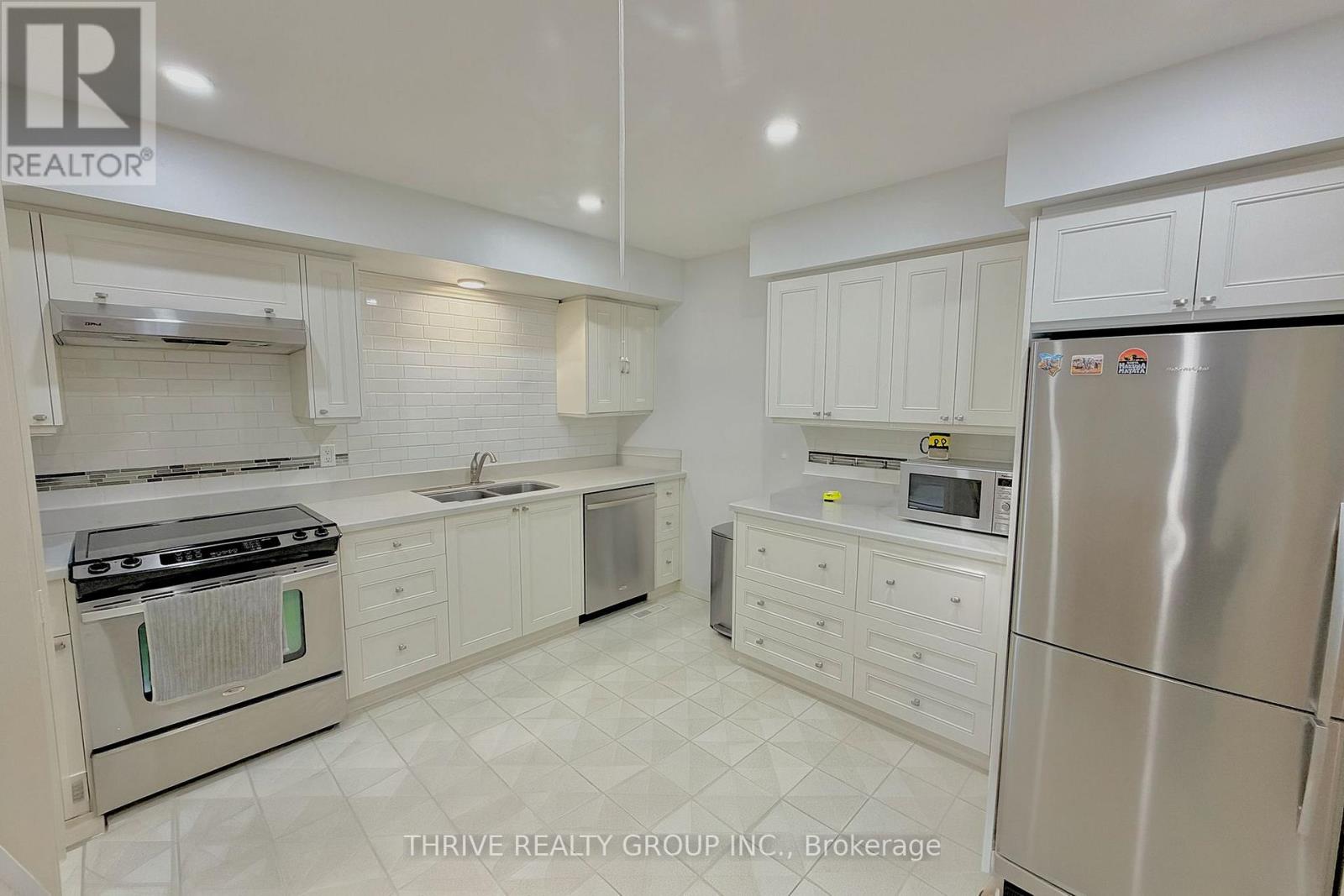 Upper - 1449 Glenora Drive, London North, Ontario  N5X 1V3 - Photo 9 - X13491108