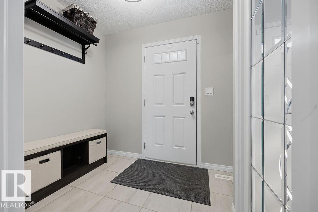 3426 Cutler Cr SW, Edmonton, Alberta  T6W 2B3 - Photo 4 - E4495695