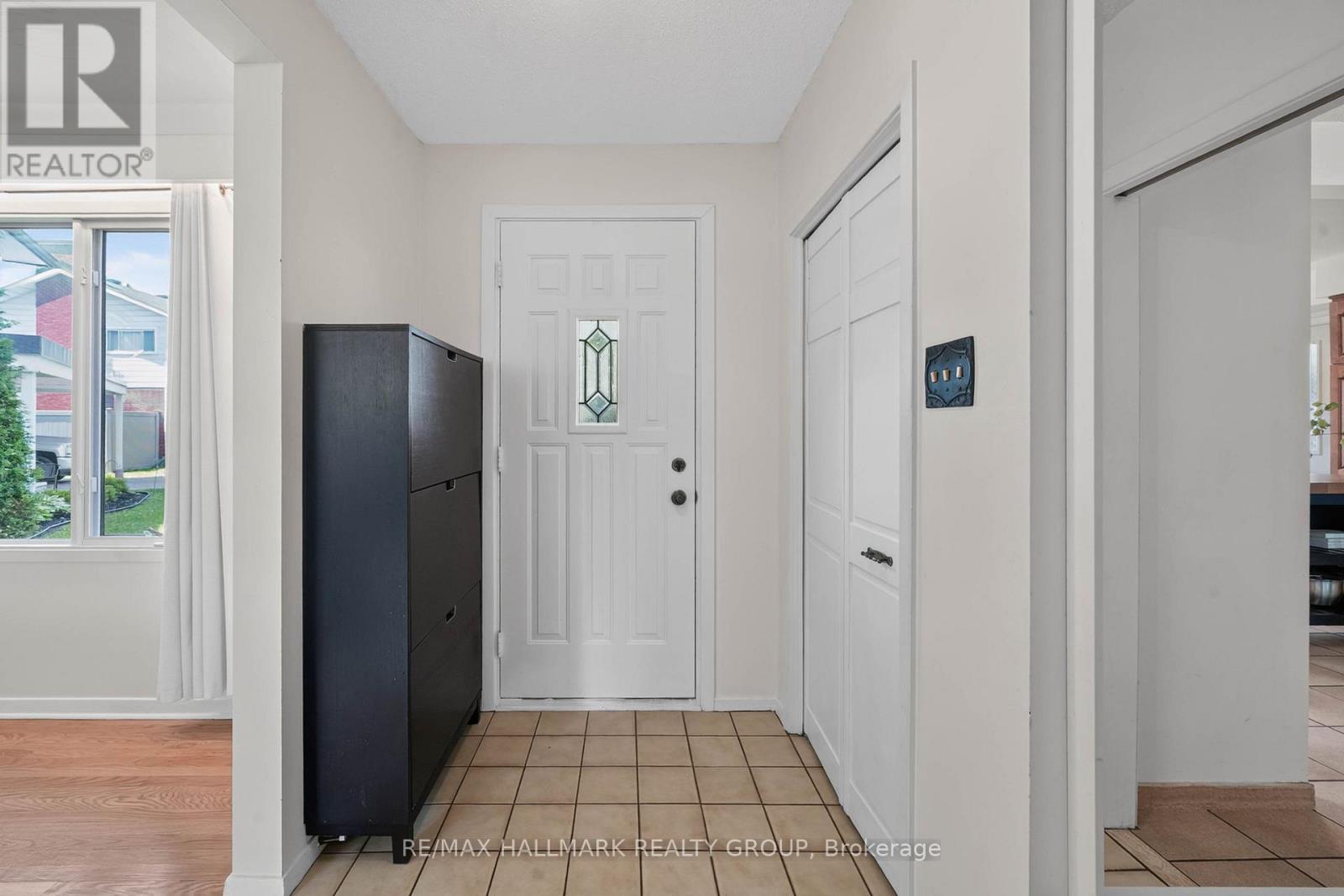 1038 Arnot Road, Ottawa, Ontario  K2C 0H4 - Photo 4 - X13491042