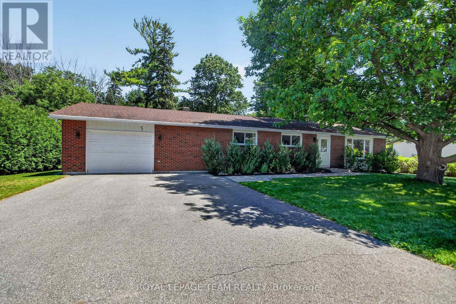 5 Caribou Avenue, Ottawa, Ontario  K2S 1M5 - Photo 3 - X13491122