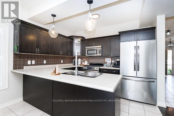 166 Wallace Avenue S, Welland, Ontario  L3B 1R5 - Photo 8 - X13491166