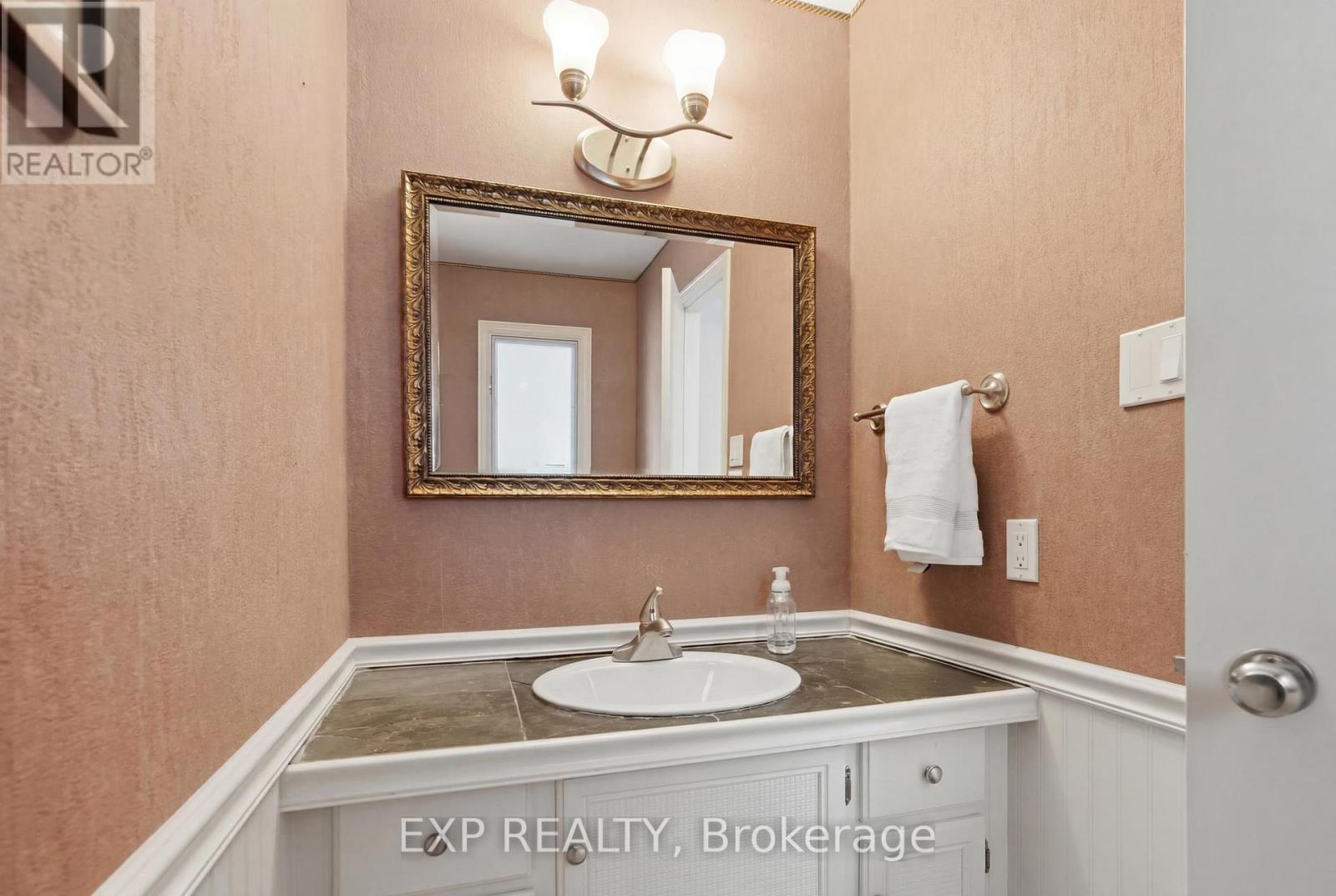 86 Baxter Crescent, Thorold, Ontario  L2V 4R6 - Photo 12 - X13491208
