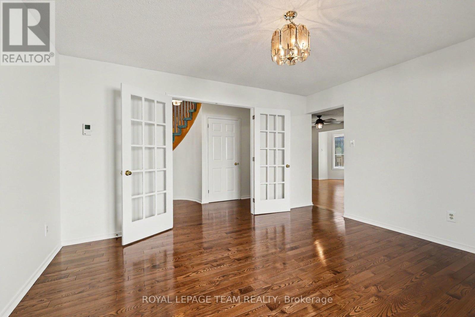 25 Beamish Crescent, Ottawa, Ontario  K2K 2R6 - Photo 13 - X13490474