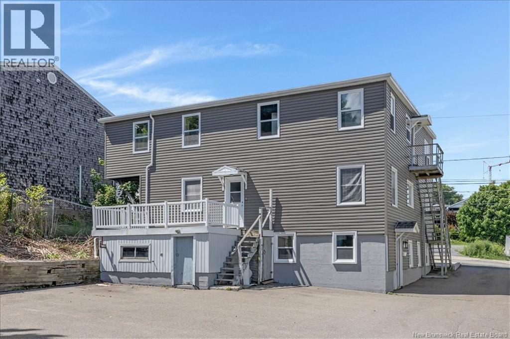 152-154 Mecklenburg Street, Saint John, New Brunswick E2L 1R5 - Photo 3 - NB142697