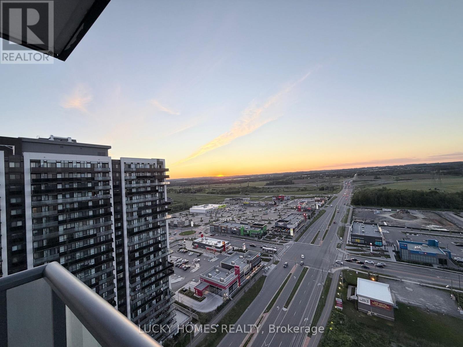 2416 - 2545 SIMCOE STREET N, Oshawa, Ontario