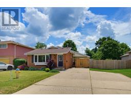 16 SHARPE DRIVE, Strathroy-Caradoc, Ontario