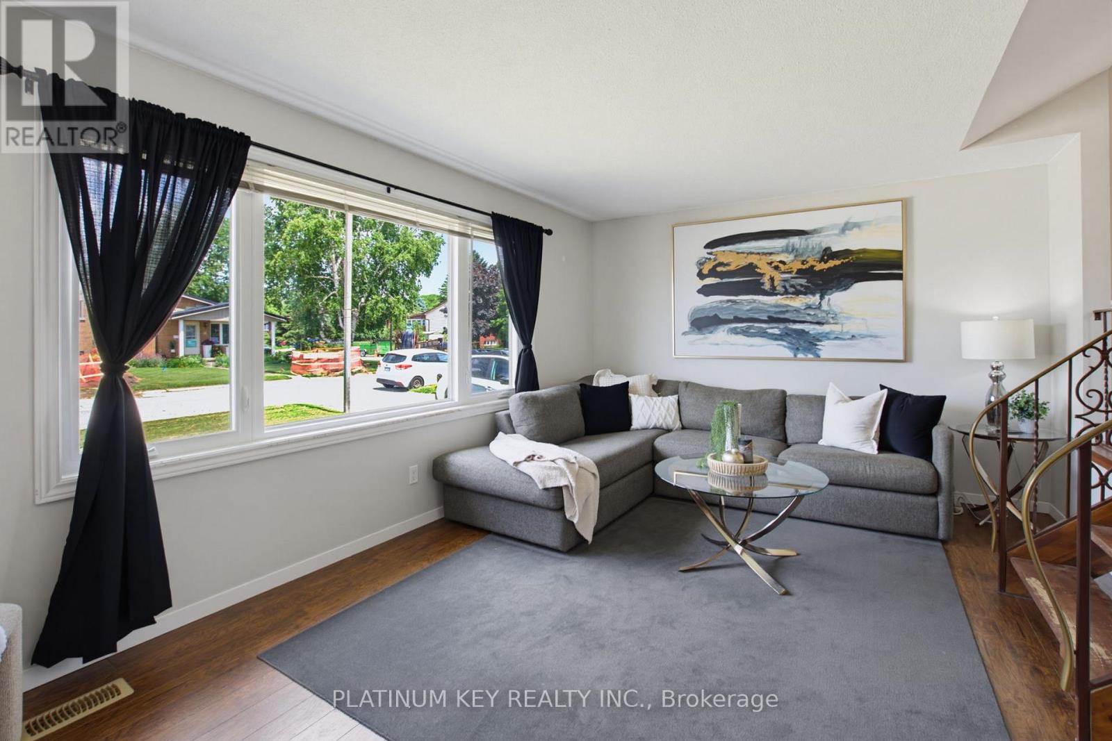 16 Sharpe Drive, Strathroy-Caradoc, Ontario  N7G 3T9 - Photo 5 - X13487742